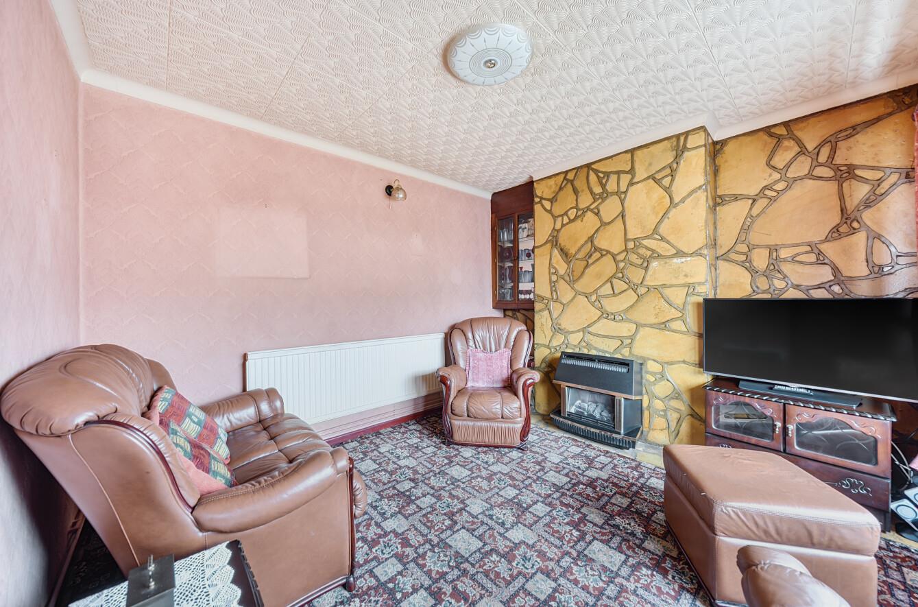 Denver Road, Fforestfach, Swansea, SA5 4DA